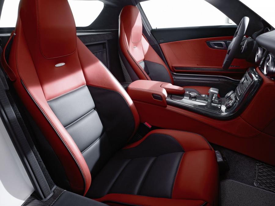 Mercedes-Benz SLS AMG 2010 года  (фото 199 из 526)
